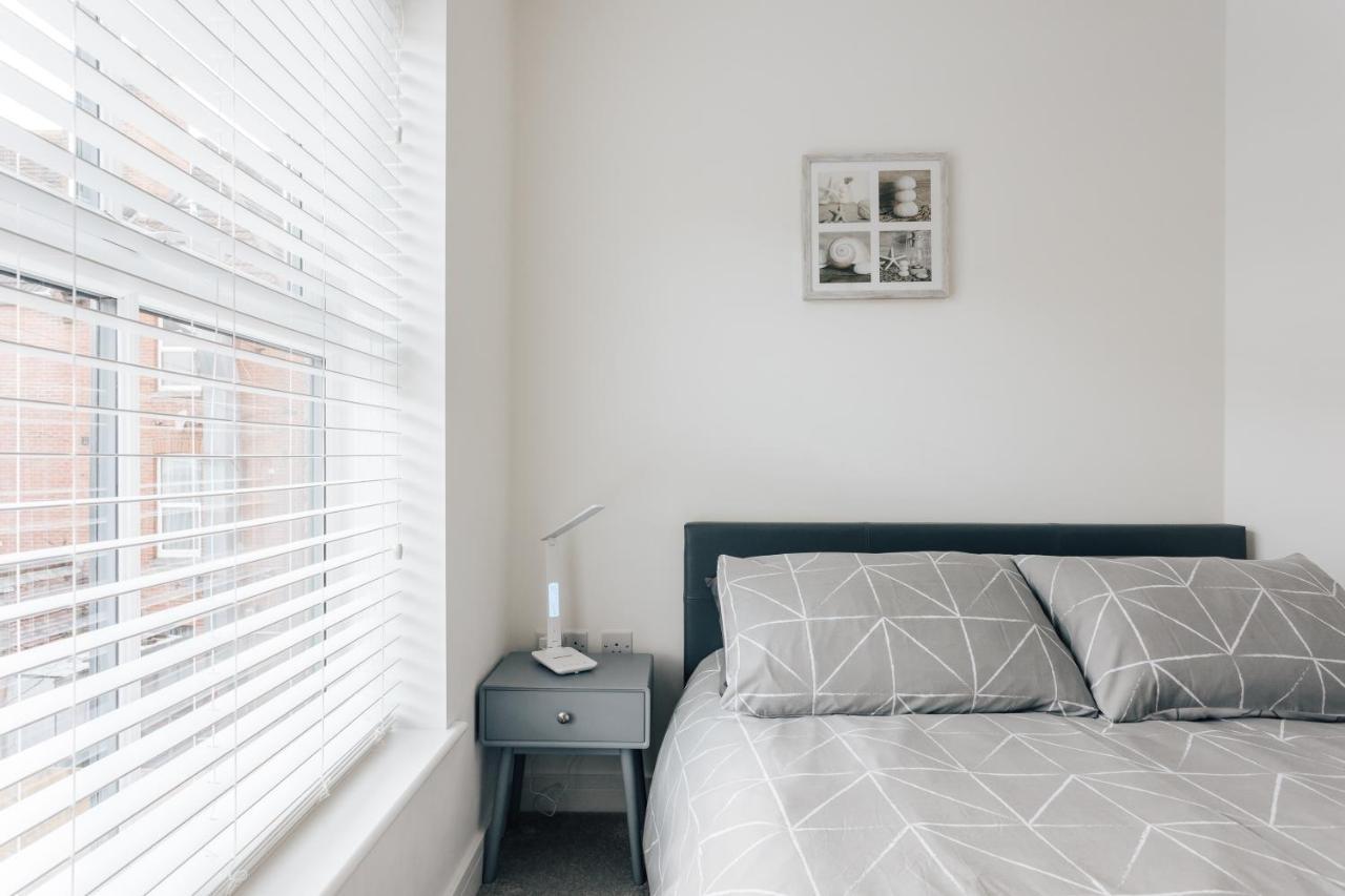 Central 2 Double Bedroom Flat With Parking 伯恩茅斯 外观 照片